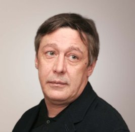 Михаил Ефремов впервые выйдет на сцену после колонии в марте