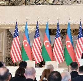 Президент Азербайджана Ильхам Алиев и вице-президент США Джей Ди Вэнс выступили с заявлениями для прессы