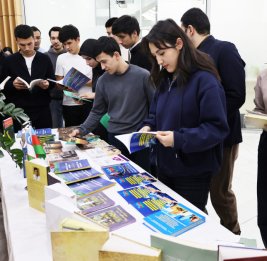 Новые издания об Азербайджане пополняют библиотечные фонды в Узбекистане