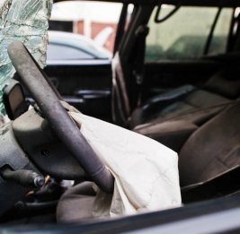 В Мингячевире водитель скончался за рулём микроавтобуса