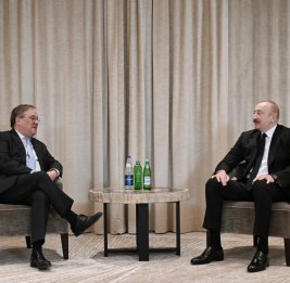 Президент Ильхам Алиев встретился в Мюнхене с председателем комитета Бундестага по внешней политике