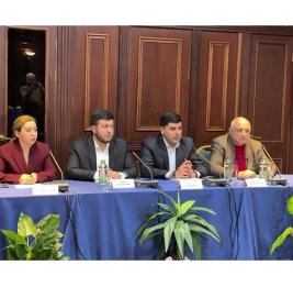 В рамках &laquo;круглого стола&raquo; с участием представителей гражданских обществ Азербайджана и Армении состоялась пресс-конференция