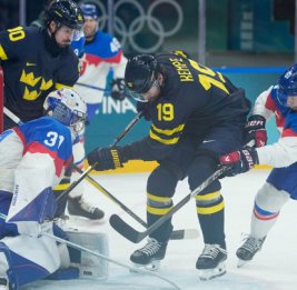 Словакия вышла в 1/4 финала хоккейного турнира зимней Олимпиады-2026