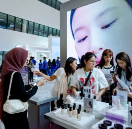 Бум на корейскую красоту: китайцы едут в Сеул за косметическими процедурами