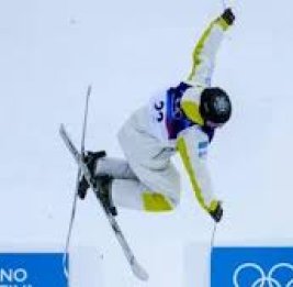 Австрийского прыгуна Чофенига дисквалифицировали за слишком большие ботинки