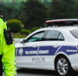 Дорожная полиция предупреждает пешеходов об опасности