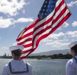 США уничтожили свой корабль в качестве предупреждения России и Китаю