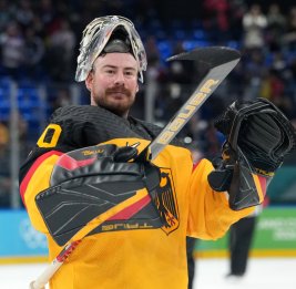 Немецкие хоккеисты выбили с Олимпиады французов