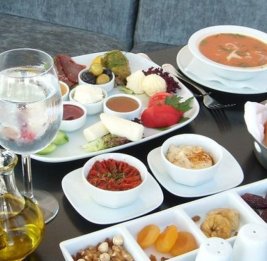 Питание и физическая активность в месяц Рамазан