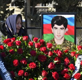 На Шехидляр хиябаны в Локбатане захоронены останки считавшегося пропавшим без вести шехида Рафика Гусейнова