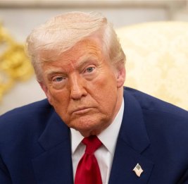 Трамп заявил, что рассматривает возможность нанесения ударов по Ирану