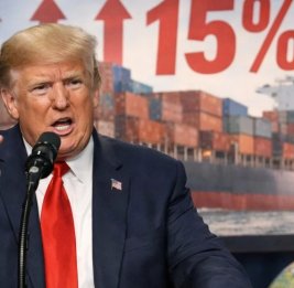 Трамп повысил пошлины на импорт до 15%