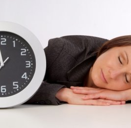 Врач рассказала, почему нельзя выспаться впрок