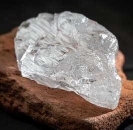 В Поморье нашли уникальный алмаз весом 228 карат