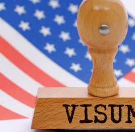 Из-за непредсказуемой политики Трампа США недосчитались 11 млн туристов