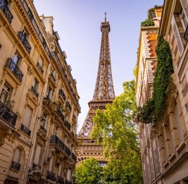 Неизвестные угрожают подрывами зданий в Париже