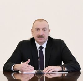 Султану Бруней-Даруссалама Его величеству Хаджи Хассаналу Болкиаху