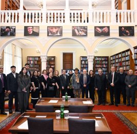 В Президентской библиотеке прошла фотовыставка и конференция, посвященные 34-й годовщине Ходжалинского геноцида