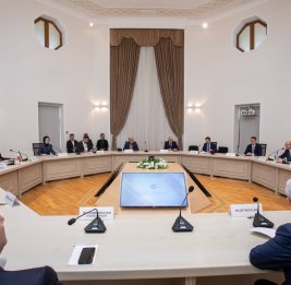 Баку и Тегеран обсудили совместные энергетические проекты