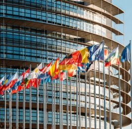 ЕС предложит окончательный запрет на импорт российской нефти после выборов в Венгрии