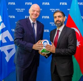 Ровшан Наджаф направил послание Инфантино