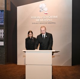 В соцсетях Ильхама Алиева опубликовано видео с открытия Мемориала Ходжалинского геноцида