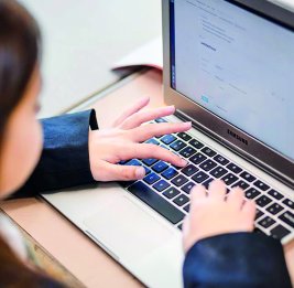 Суррогат реальности