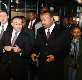 Премьер-министр Эфиопии посетил ASAN xidmət