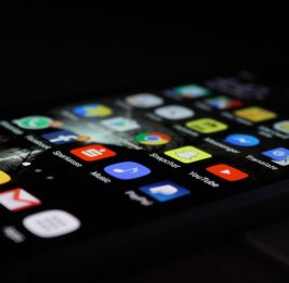 В России показали смартфон Samsung Galaxy S26 Ultra с "антишпионским" экраном