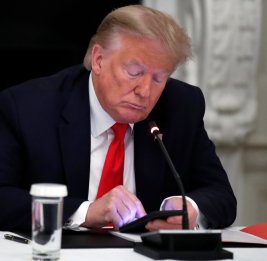 Трамп созвонился с Нетаньяху и лидерами Бахрейна и ОАЭ