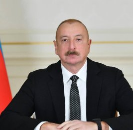 Президенту Республики Болгария Ее превосходительству госпоже Илияне Йотовой