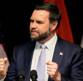 Вэнс объяснил, почему операция США против Ирана непохожа на вторжение в Ирак