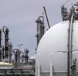 Европе грозит дефицит газа на фоне напряженности с Ираном