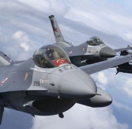 СМИ: ВВС Турции патрулируют границу с Ираном