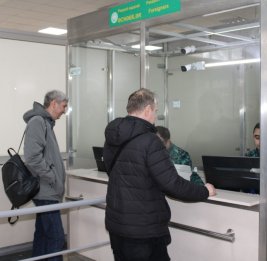 Представители посольства России покинули Иран через Азербайджан