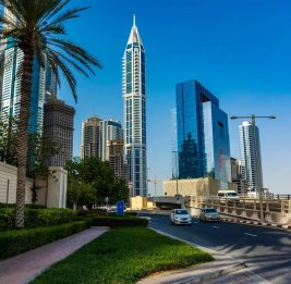 Иранский дрон-камикадзе ударил по элитному небоскребу в Дубае