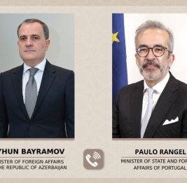 Министр иностранных дел Португалии позвонил Джейхуну Байрамову