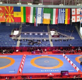 Чемпионат Европы: 5 азербайджанских борцов вышли в полуфинал