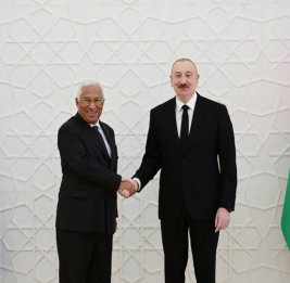 Вода камень точит