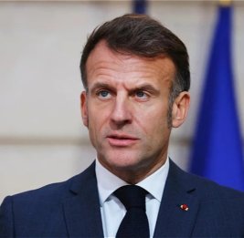 Макрон считает, что решение США о смягчении санкций против РФ не приведет к их отмене