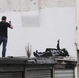 Журналисты Reuters разузнали, кто скрывается под псевдонимом художника Бэнкси