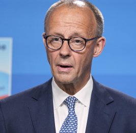 МИД Ирана: Мерц с призывом о завершении конфликта должен обратиться к агрессорам