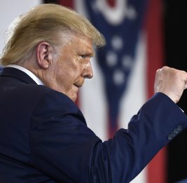 Трамп заявил, что США могут повторно атаковать иранский остров Харк