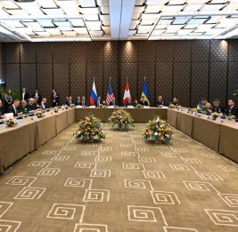 Песков: место и время нового раунда переговоров по Украине не согласовано