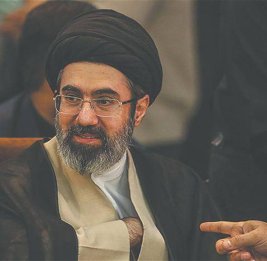 Новый верховный лидер Ирана оставил на местах всех чиновников, назначенных отцом