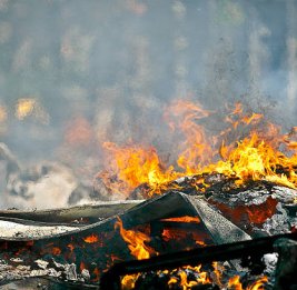 Взрыв уничтожил семейный уют и покалечил троих