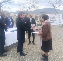 Очередная группа переселенцев прибыла в село Ходжавенд