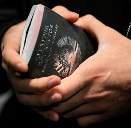 В РФ изменят условия выдачи патентов мигрантам