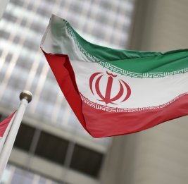 Иран требует от ОАЭ компенсации за удары США по своей территории