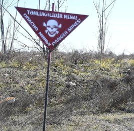 ANAMA: На кладбищах Карабаха и Восточного Зангезура сохраняется минная опасность